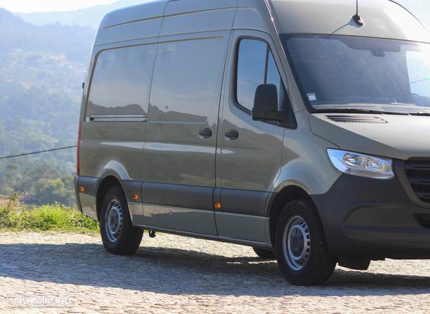 Mercedes-Benz Sprinter - 3