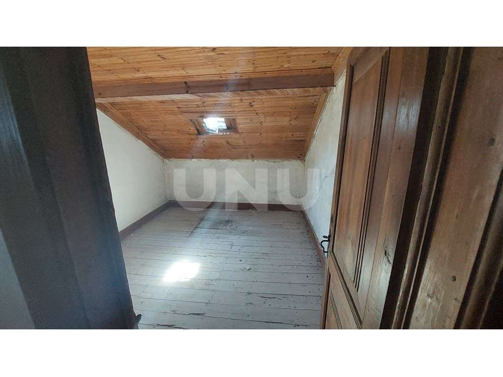 Moradia T5 com Logradouro-10