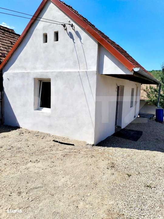 Casa de vanzare in Aiud – 2 camere, semifinisata, cu potential de ex - Imagine principală: 2/5