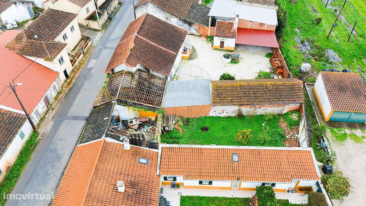 Moradia T2 para venda-9