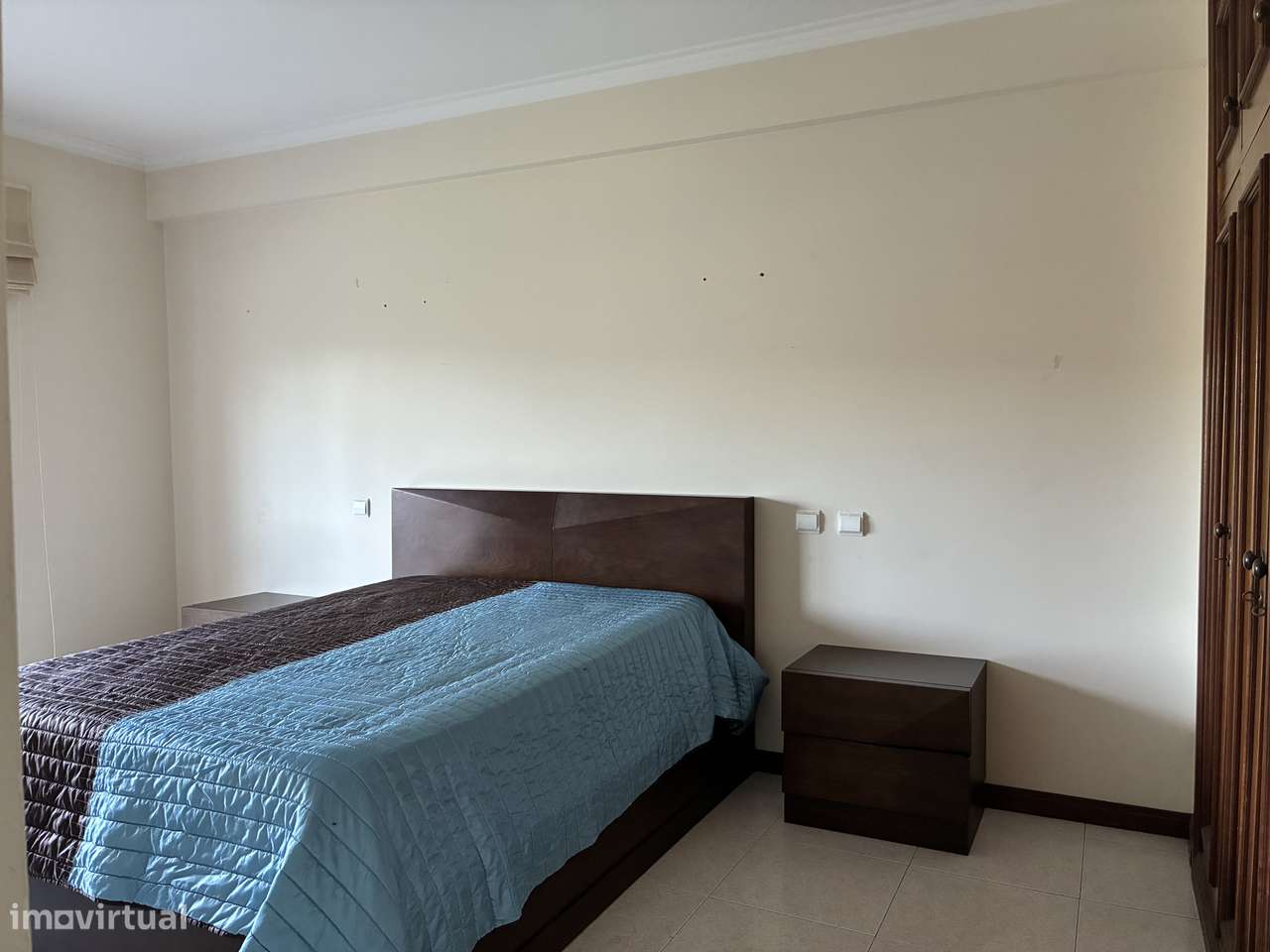 Apartamento T3 com boas áreas-6