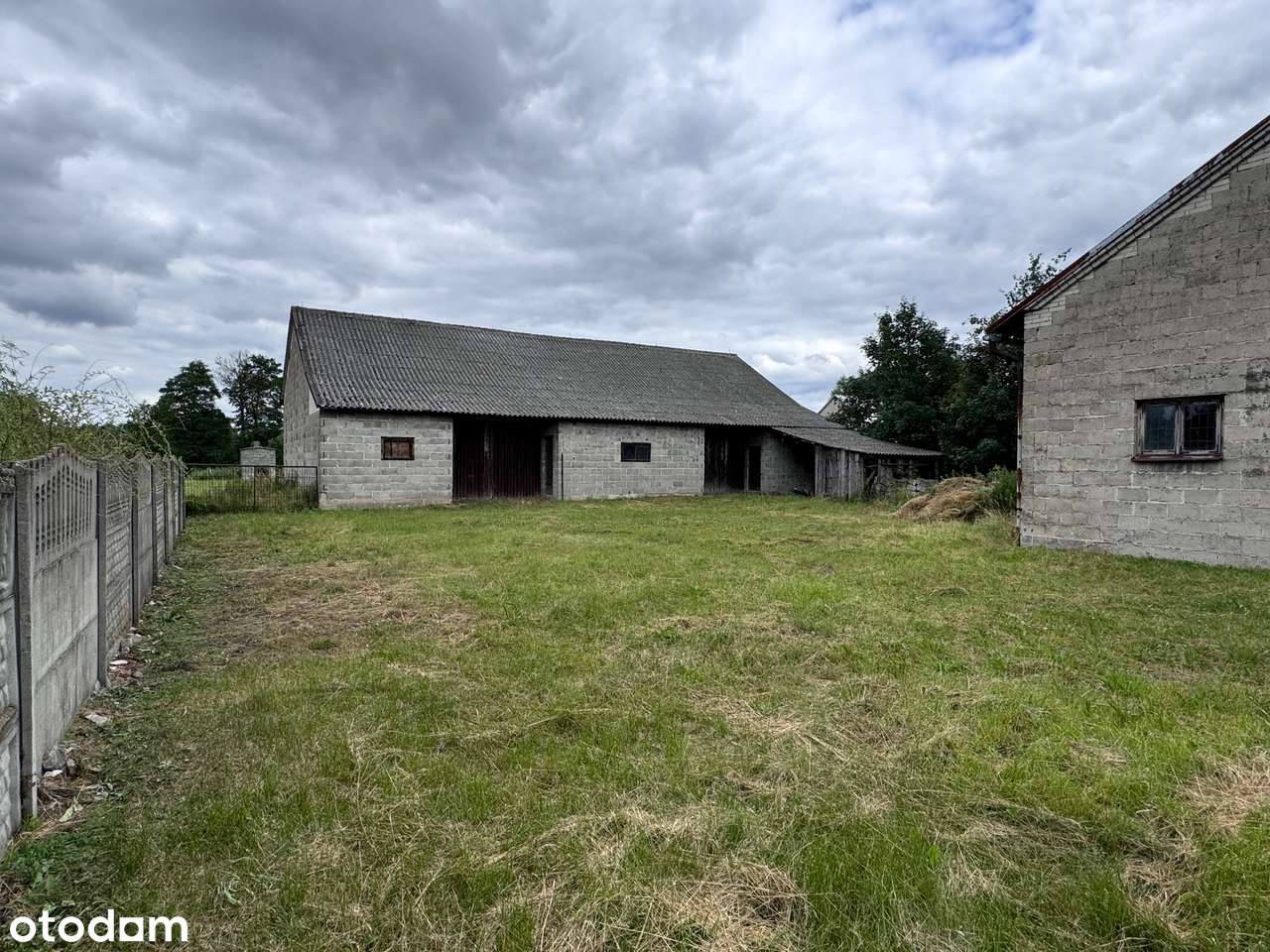 Dom z Potencjałem w Malowniczej Lokalizacji nad Rzeką-18