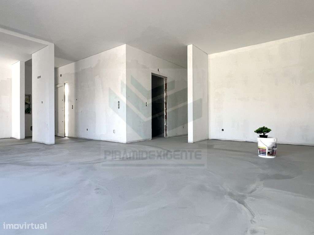 Moradia Isolada, Final Construção, Garagem - Pinhal General-11