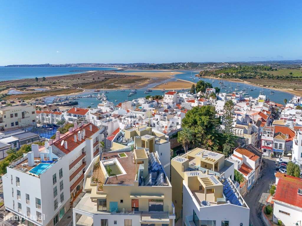 Apartamento T1 situado no centro de Alvor-20