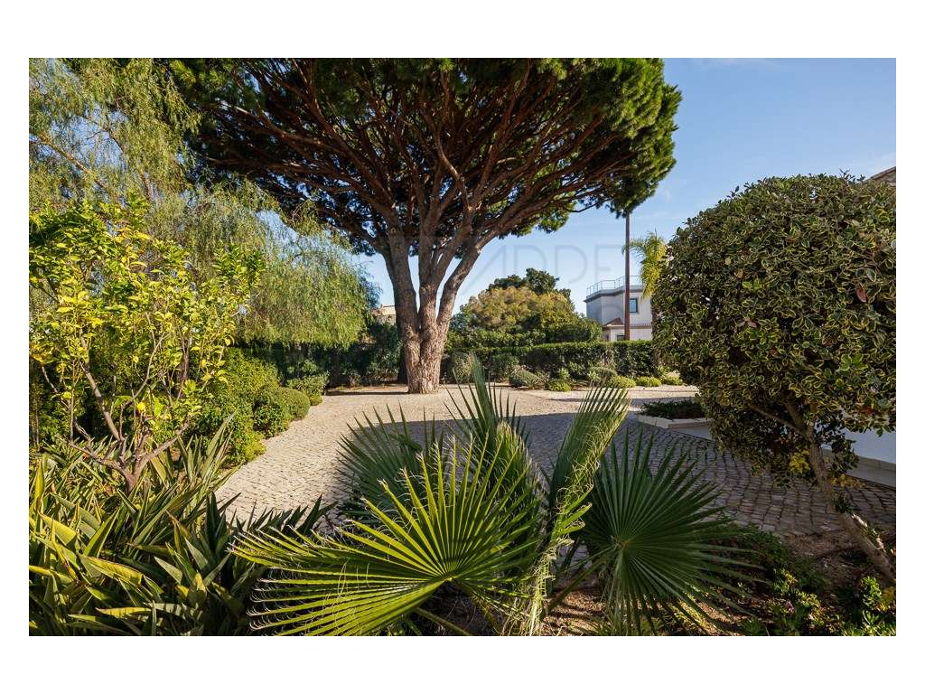 Moradia V4 inserida no campo de Golfe, Vale de Lobo, Algarve-17
