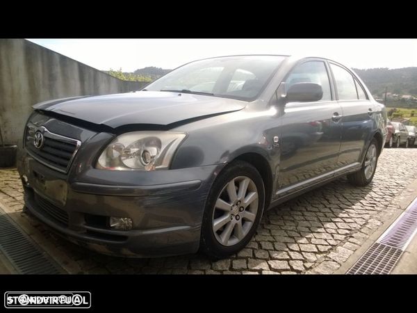 Traseira / Frente /Interior Toyota Avensis 2006 - 1