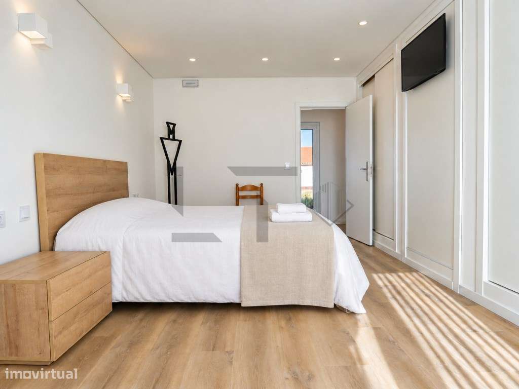 Quinta com 2 Moradias, 2 Campos de Ténis e Piscina, para Venda em P...-30