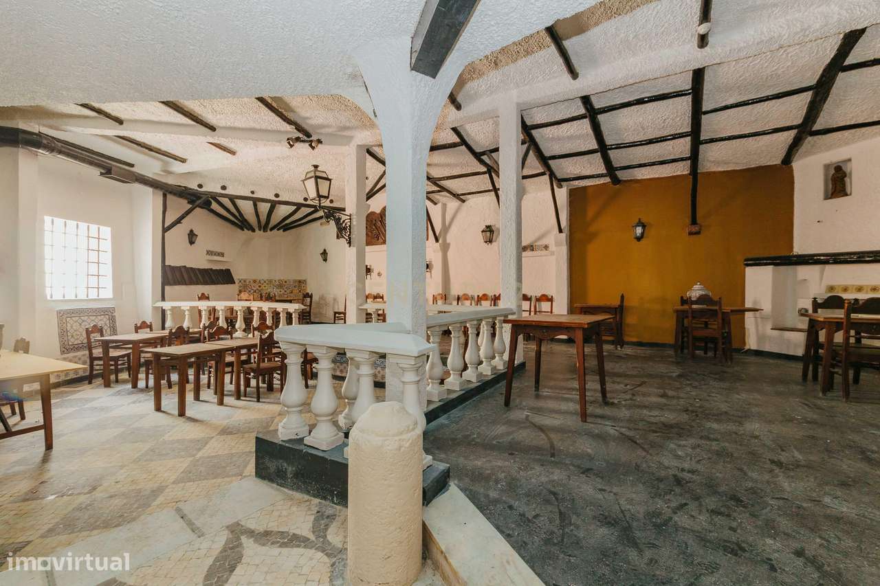 Prédio em Alcântara para renovar - Grande imagem: 3/36