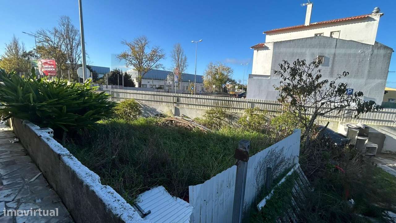 Moradia no Centro de Mafra com Terreno | Excelente Oportunidade - Grande imagem: 5/9