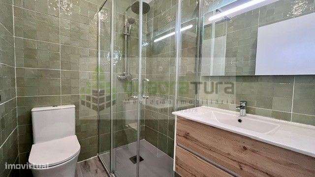 Apartamento T2 | Boavista | junto à Rotunda | Totalmente restaurado-7