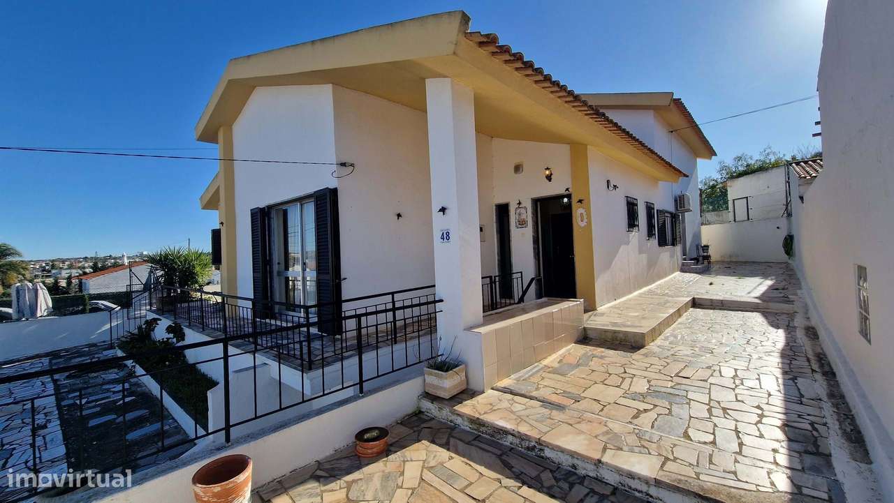 Moradia no Algarve a curta distancia a pé do comercio local em Algoz-13