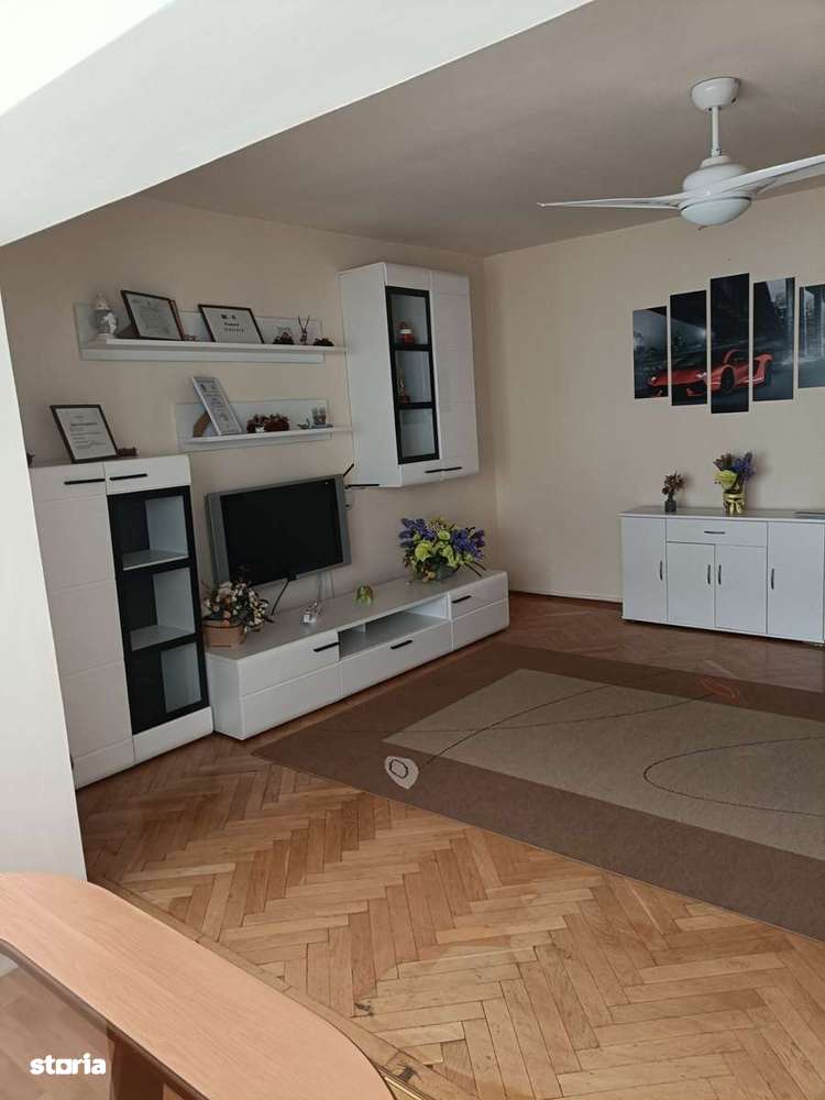 Vânzare apartament 3 camere zona Spitalul Judetean-7
