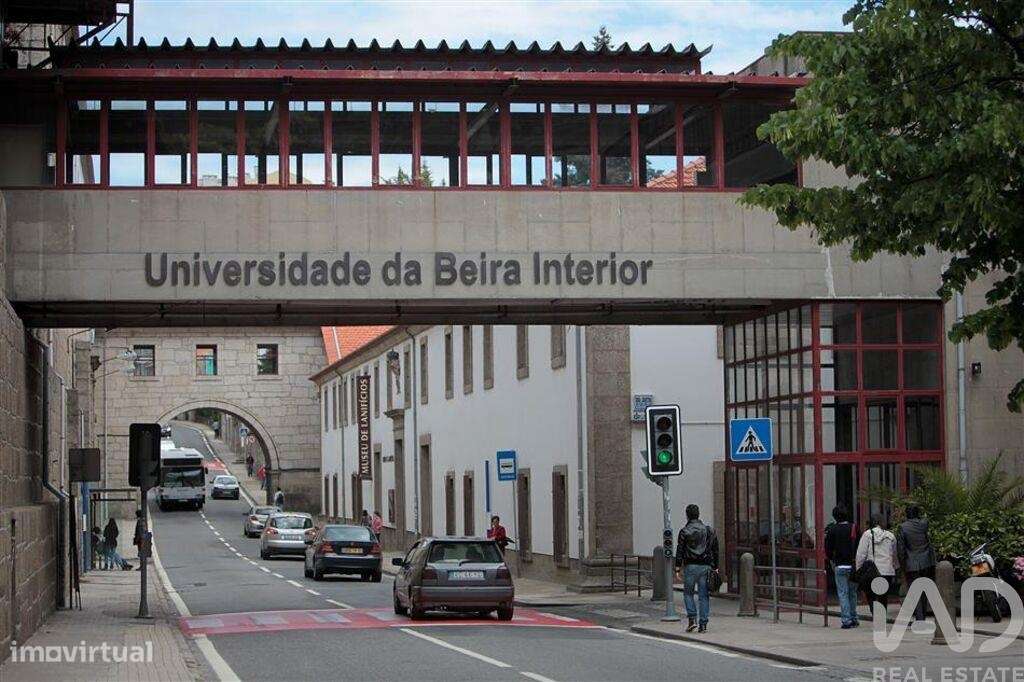 Duplex T3 em Covilhã e Canhoso de 119,00 m2-15