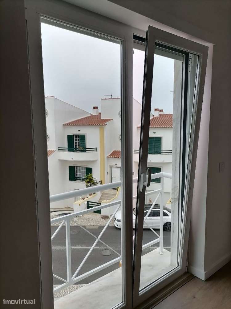 Moradia T3+1 Ericeira, Vista Mar, Remodelada, Como Nova, A Estrear.-52