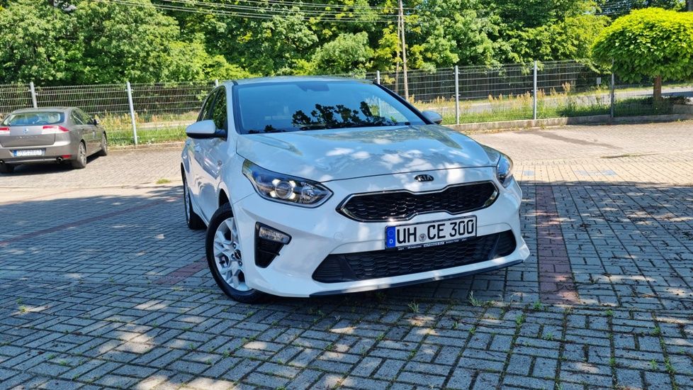 Kia Ceed III (2018-) 1.6 CRDi mHEV L Business Line 2021