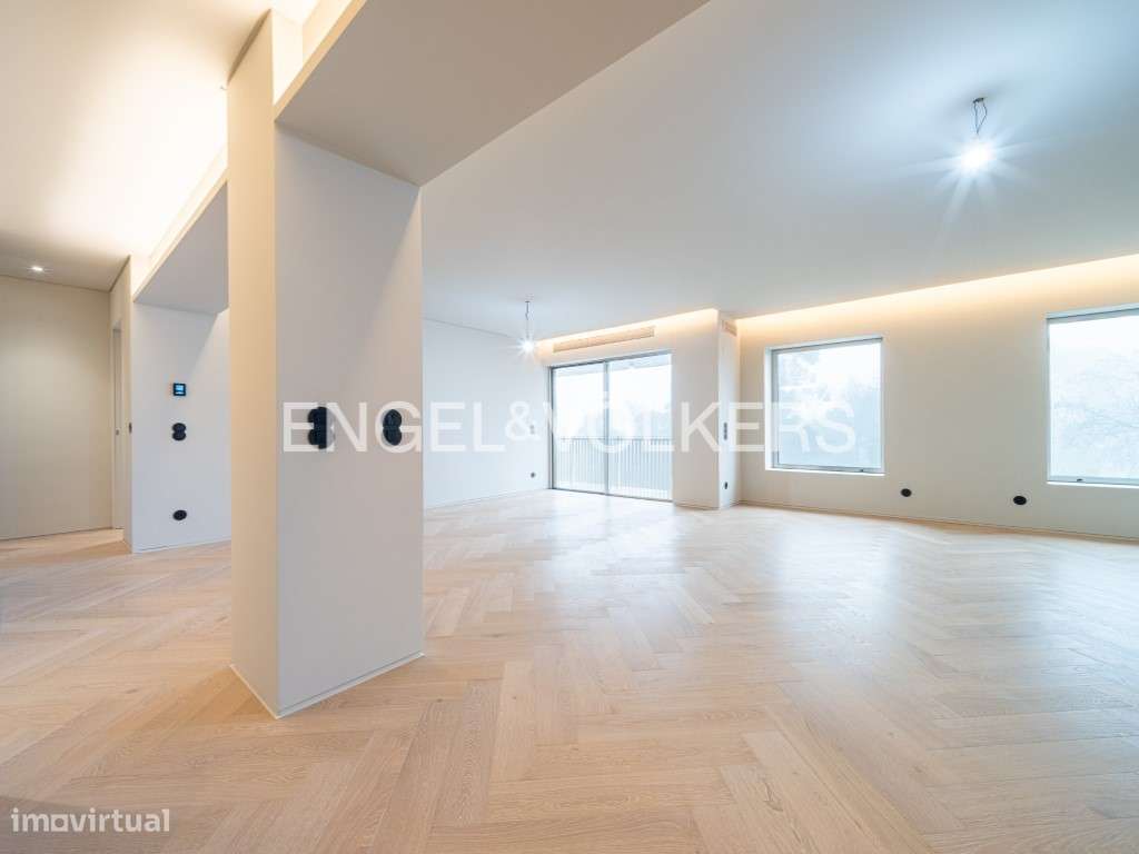 Apartamento T3 Luxo com vista Rio nas Amoreiras-0