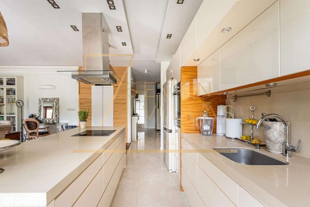 Apartament z ogrodem w sercu Miasteczka Wilanów-4