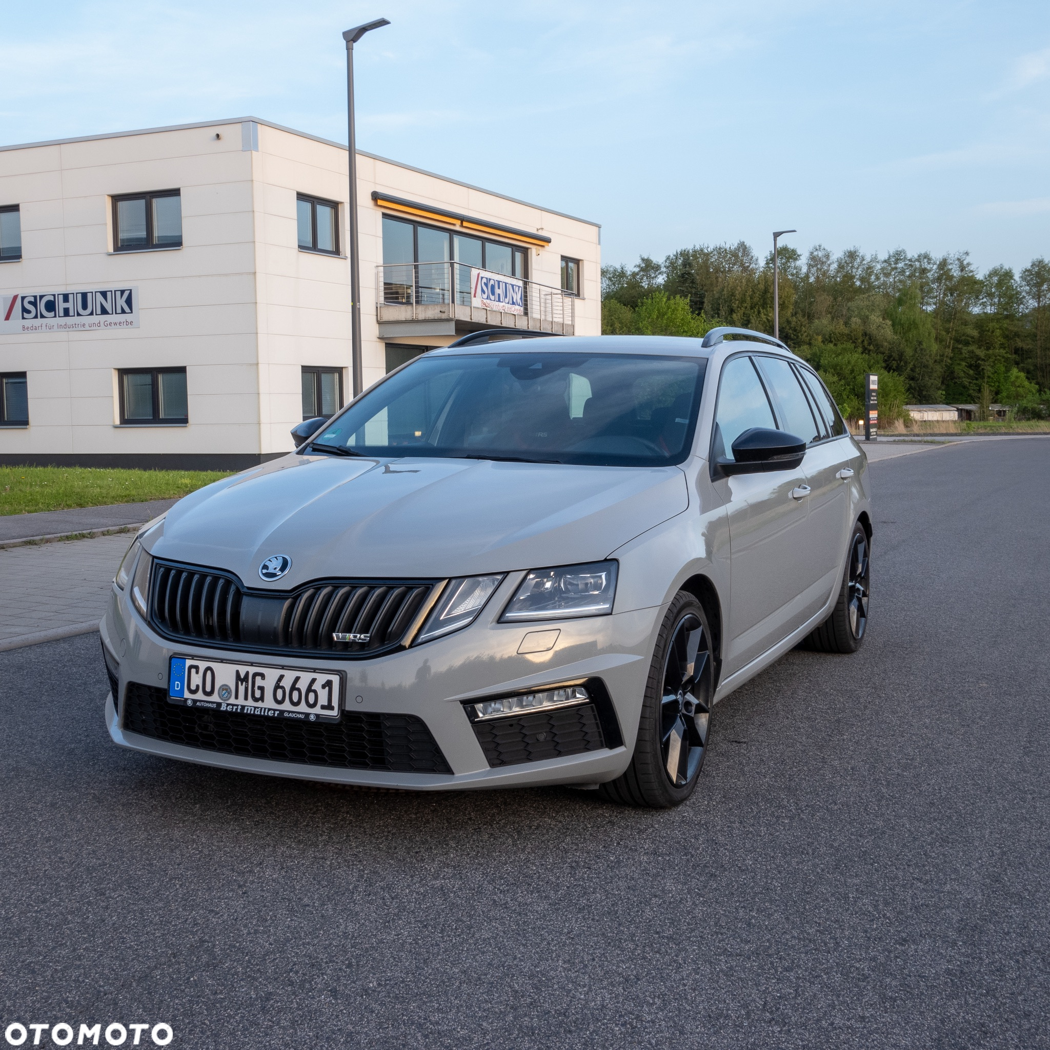 Skoda Octavia Combi 2.0 TDI RS - 3