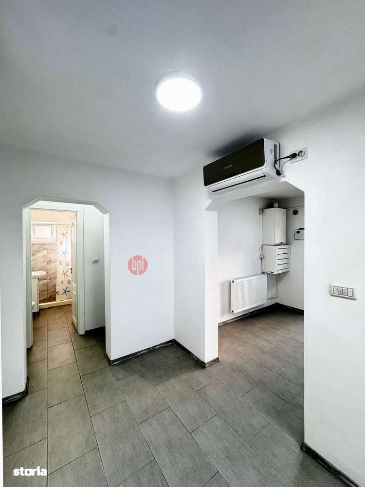 SE INCHIRIAZA 2 Spatii comerciale (separat sau impreuna) in Falticeni - Imagine principală: 3/4