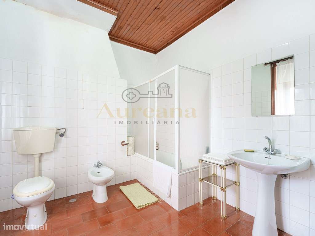 Moradia com Terreno Amplo e Vista Deslumbrante - Concelho de Ourém-25