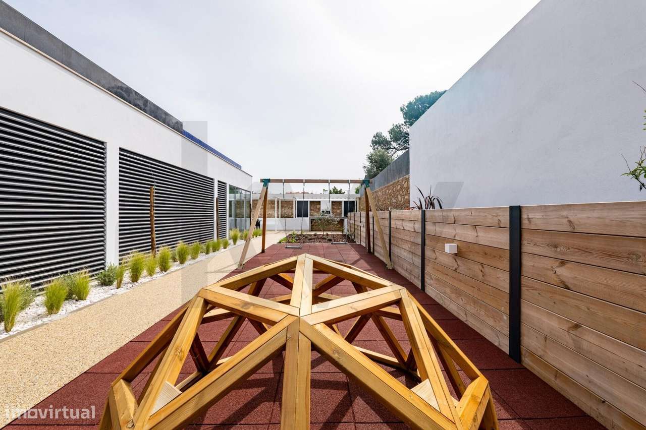 Apartamento T4 com Jardim e Piscina na Parede – Cascais-52