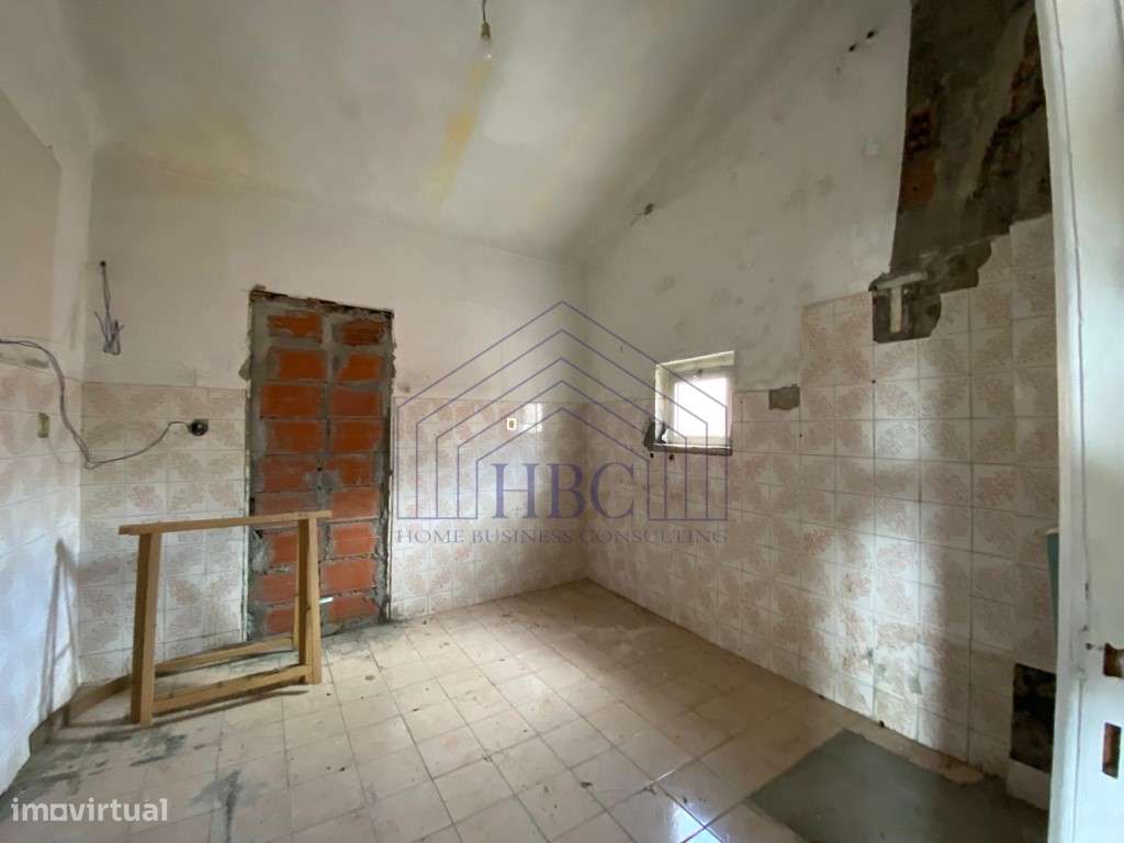 Moradia T3+1 com Grande Potencial na Lagoa de Albufeira - Sesimbra-10