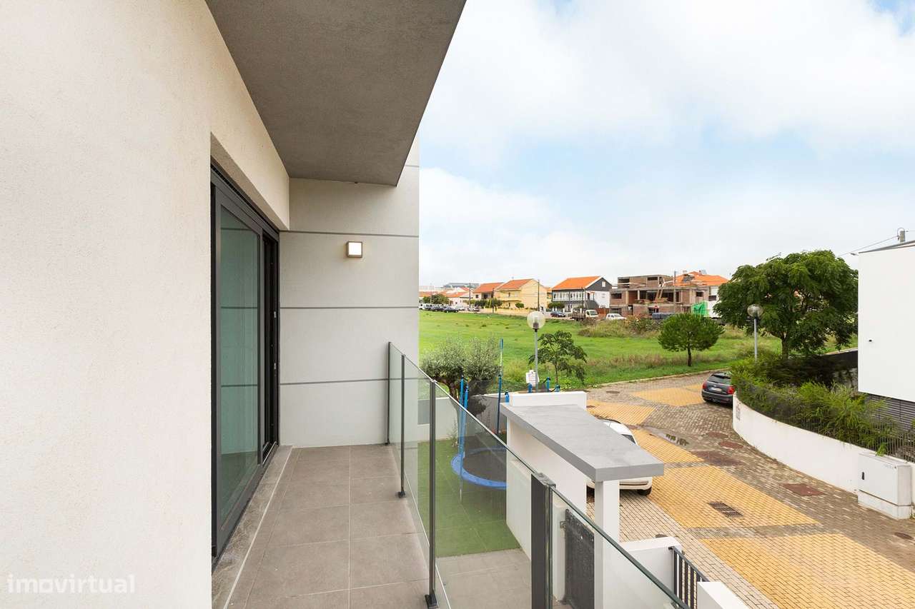 Moradia contemporânea isolada - Grande imagem: 5/54