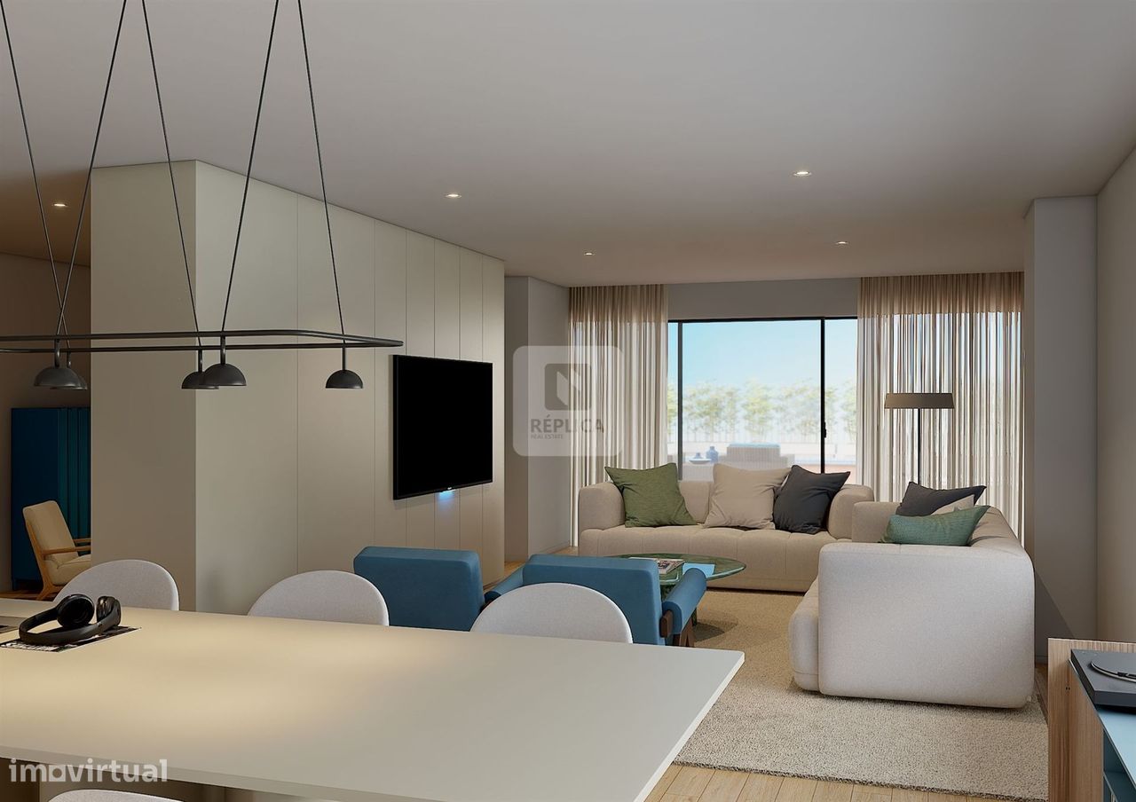 Apartamento T3+1 Duplex com terraço próximo ao estádio dragão, Porto - Grande imagem: 1/26