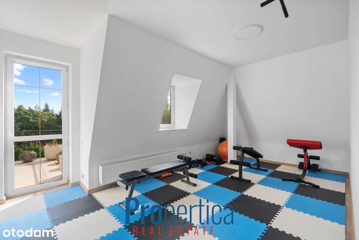 Funkcjonalny dom na dużej działce !-14