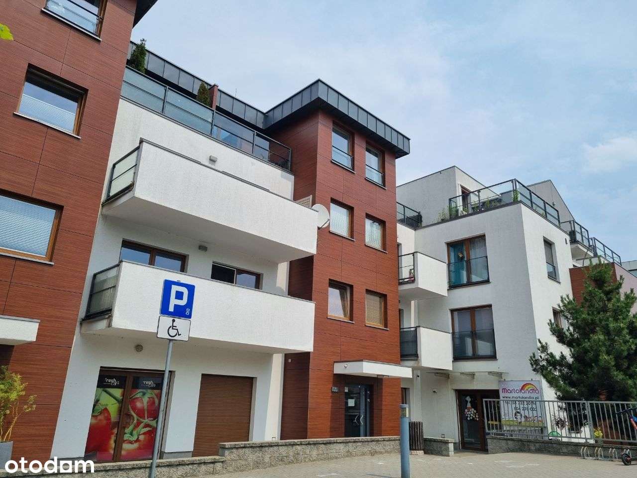 Przestronna, słoneczna kawalerka, miejsce postojowe