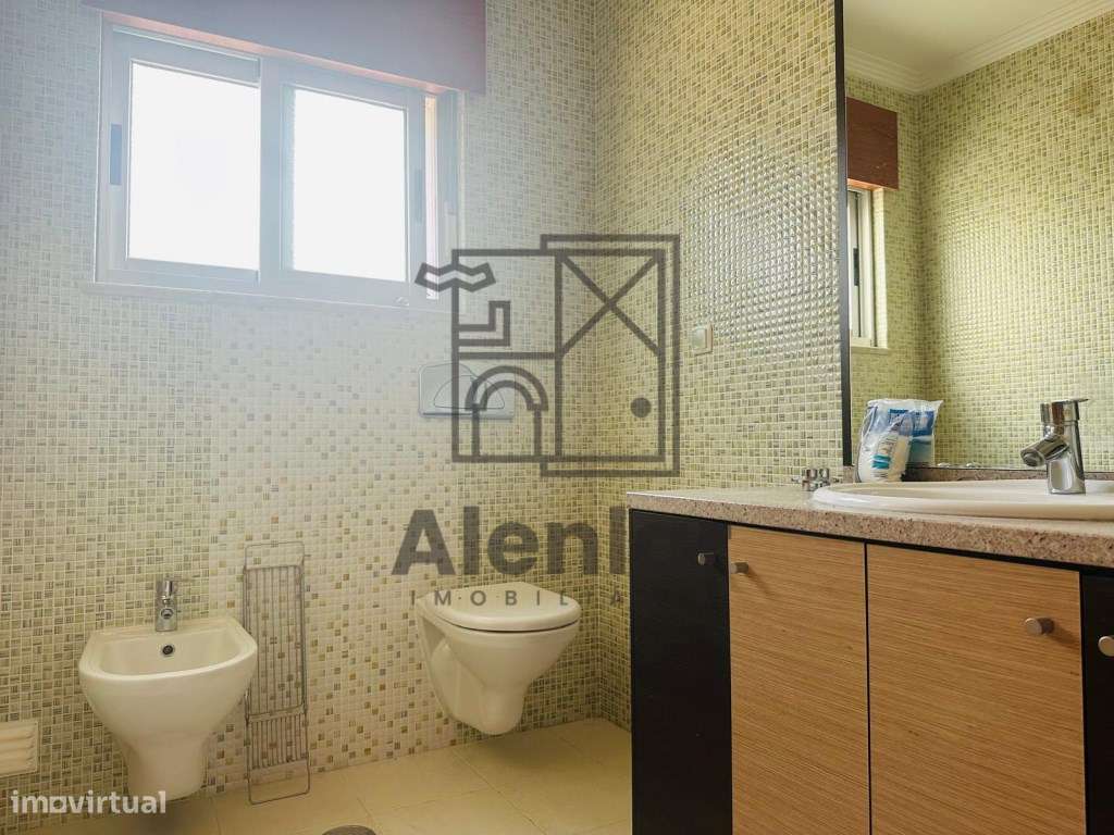 Moradia V3 localizada na freguesia da Carnota, em Alenquer.-20