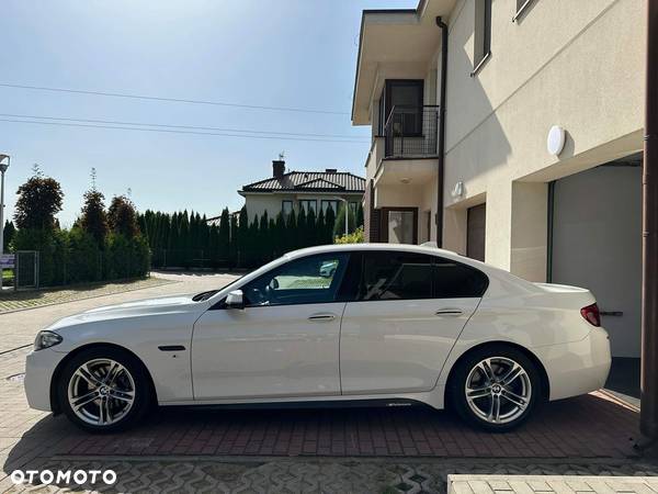 BMW Seria 5 520d M Sport - 13