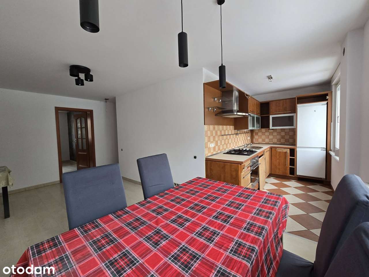 Tarnowskie Góry Strzybnica -trzypokojowe mieszkanie na parterze-3