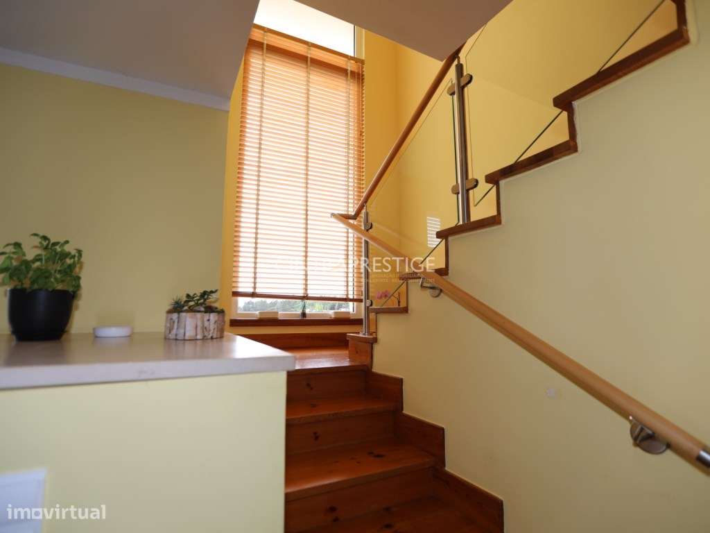 Moradia T3 com Jardim e Garagem na Quinta Verde - Nafarros, Sintra.-18