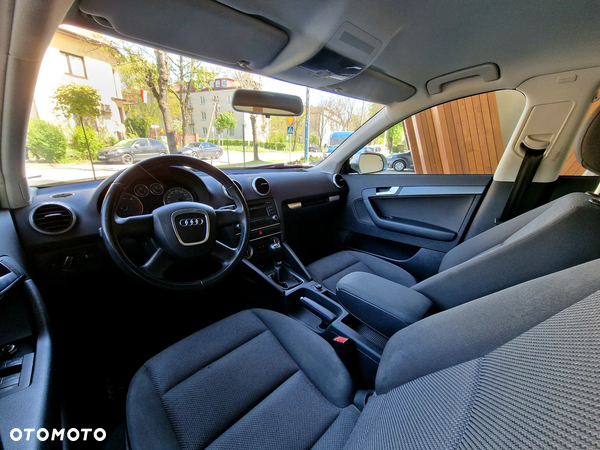 Audi A3 1.6 TDI Attraction - 10