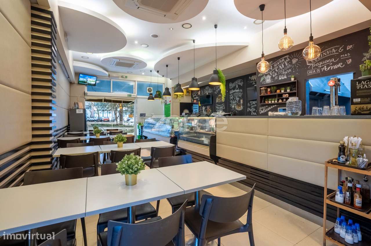 Espaço Comercial para Trespasse em Algés–Miraflores-6