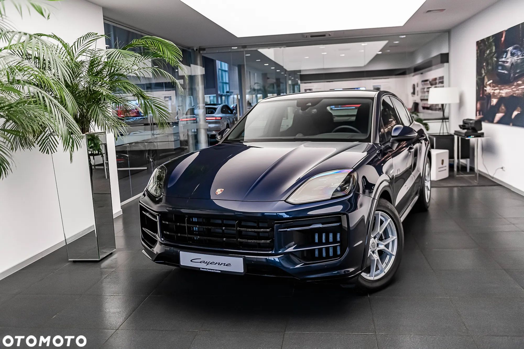 Porsche Cayenne Coupe E-Hybrid - 1