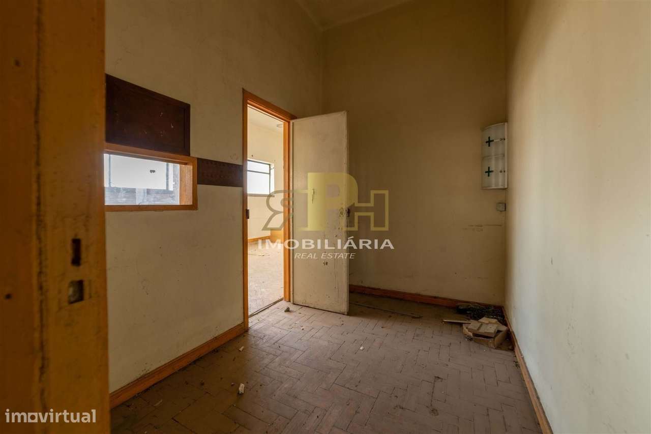 Armazém T6 Venda em Alcanhões,Santarém-23