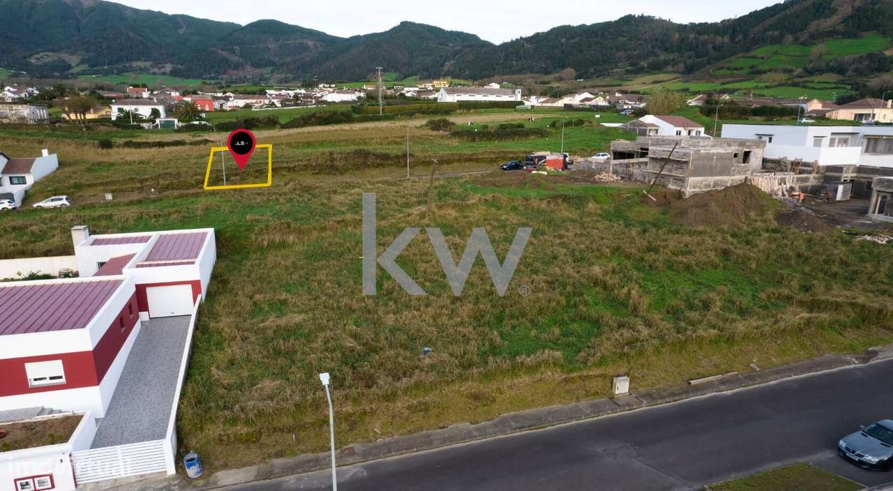 Lote para construção na Povoação, Ilha de São Miguel Açores - Grande imagem: 2/10