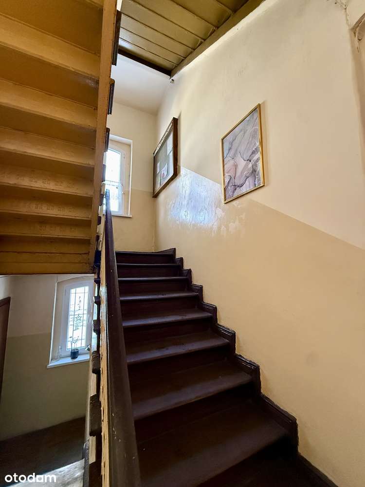 Kawalerka | zadbana kamienica | 1 piętro-2