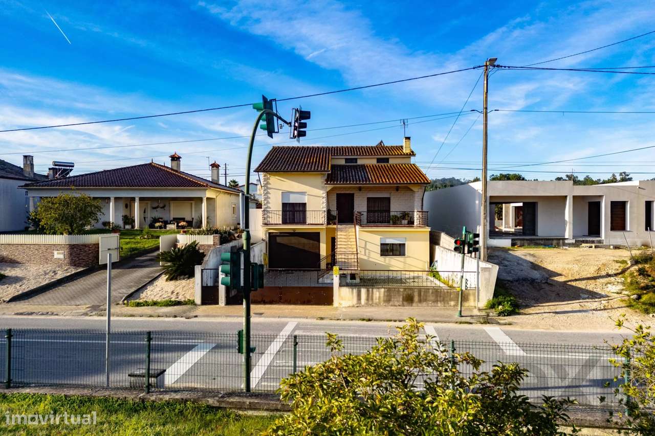 Moradia com Piscina e Jardim Privado em Belide — Espaço, Privacidade e - Grande imagem: 5/34