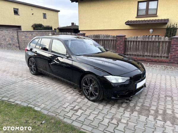 BMW Seria 3 318d M Sport - 5