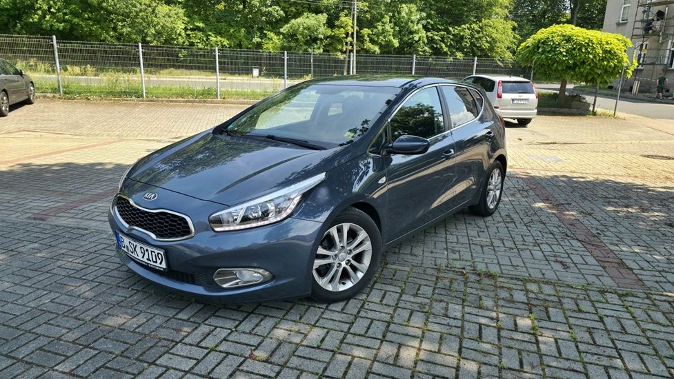 Kia Ceed II 1.4 CVVT Dream Team Edition 2013