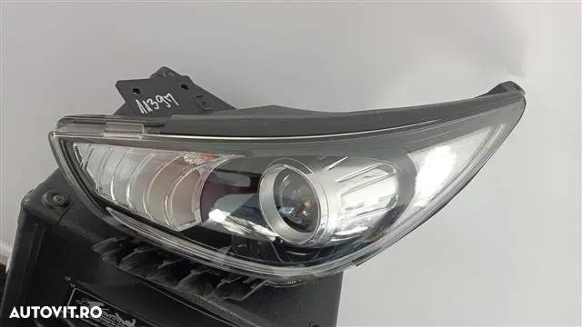 Far stanga Sofer Kia Niro an 2016 2017 2018 2019 Lupa Led Halogen Complet cod 82101-G5000 - 2