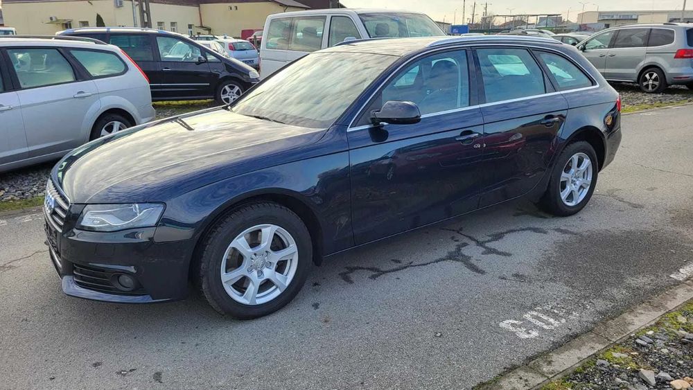 Audi A4 B8 Avant 2.0 TDI 1968cm3 120cv - Voitures