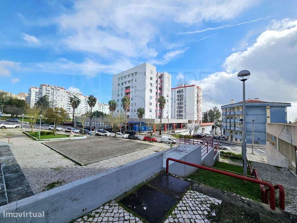 Espaçoso apartamento T3 na Ramada, Odivelas-49