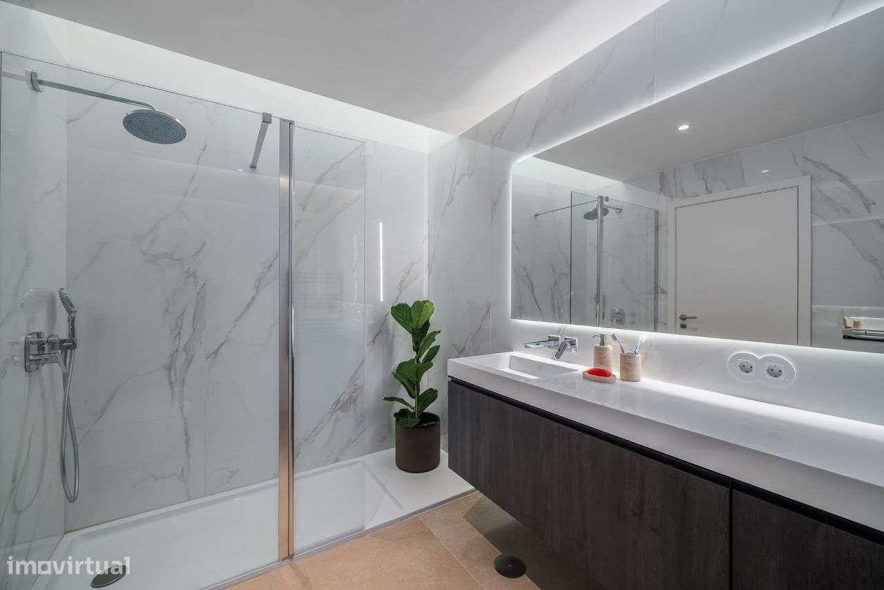 Moradia de Luxo em Aveiro: Centralidade, Conforto e Sustentabilidade-5