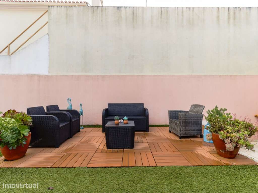 Moradia independente à venda no centro de V.N. Santo André-3