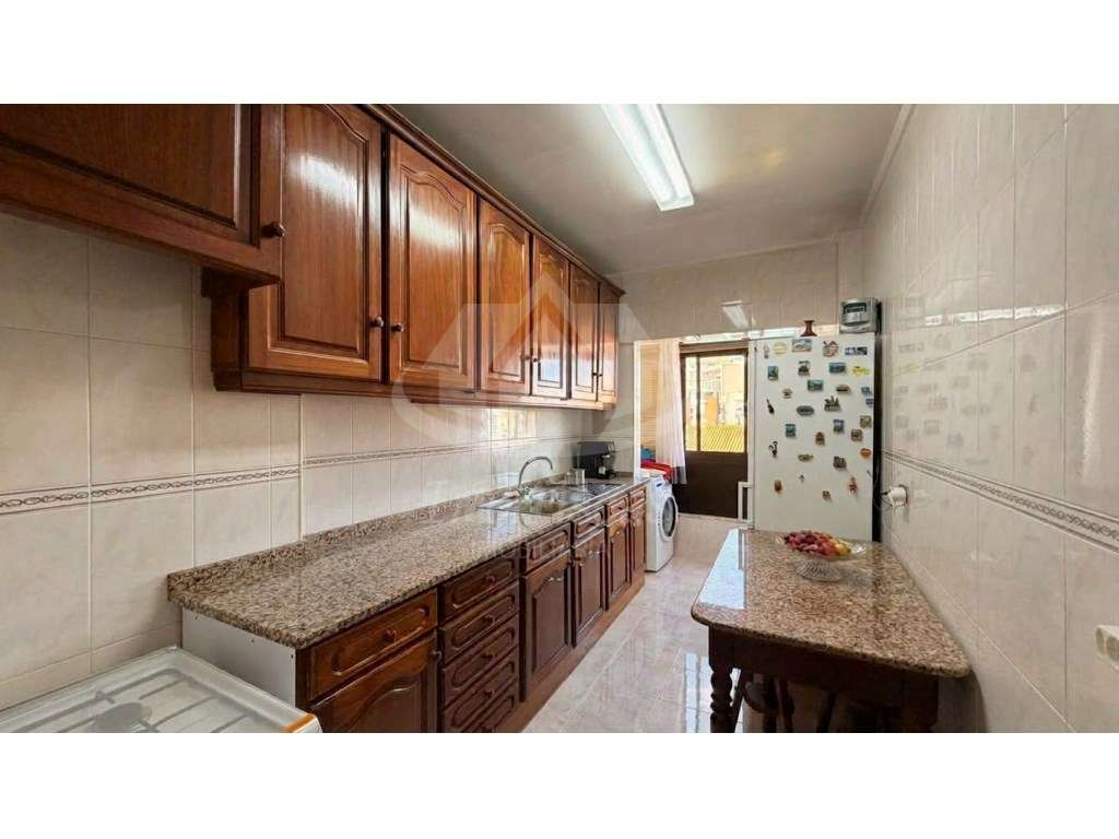 Apartamento T3 em Sacavém-2