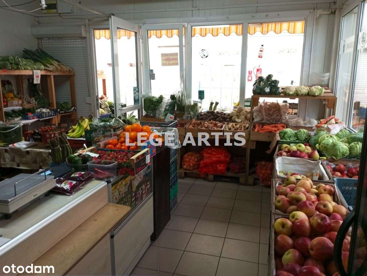 Pawilon handlowo-usługowy, "Pod Topolami" Retkinia - Pełny obrazek: 5/9